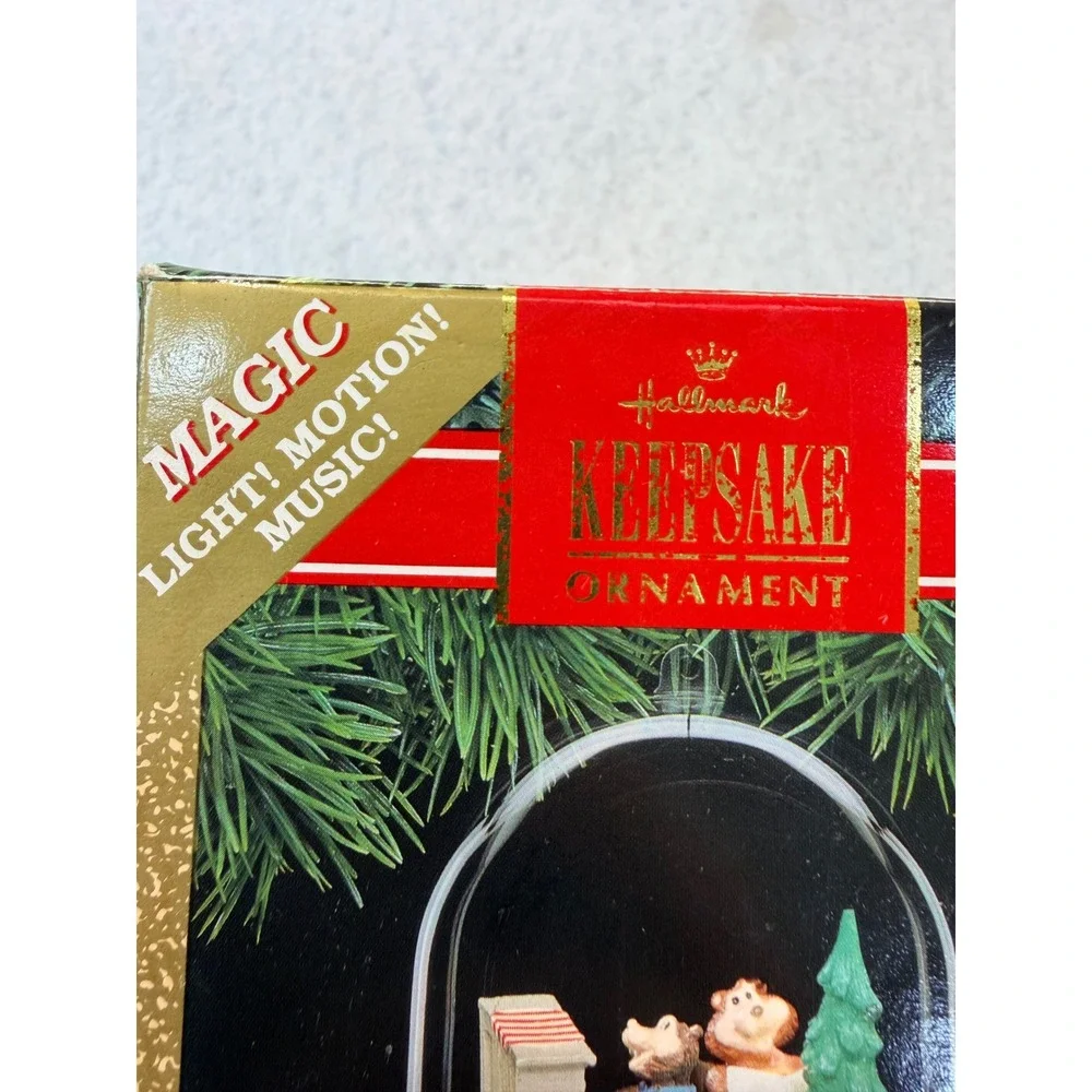 Hallmark Keepsake Magic Ornament Jingle Bears Musical Motion Light 1991 Vintage